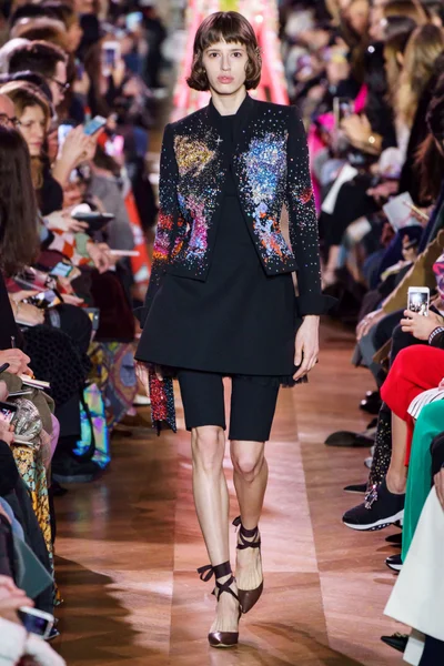 Look 26